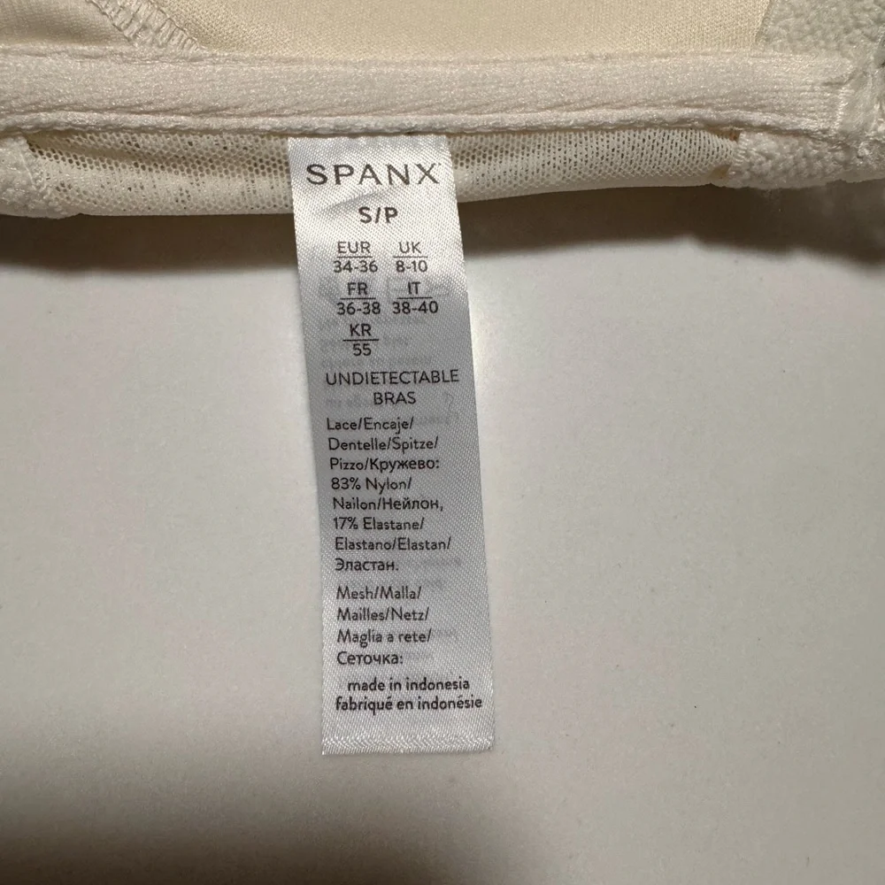 SPANX Nude and White Lace Bandeau Set - Picture 4 of 4
